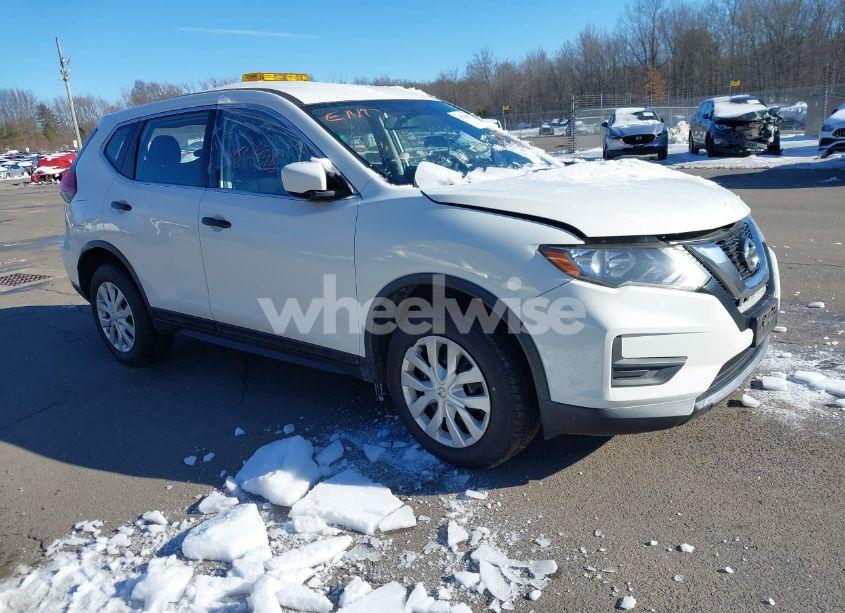 2017 Nissan Rogue S (VIN JN8AT2MV0HW006245) main photo
