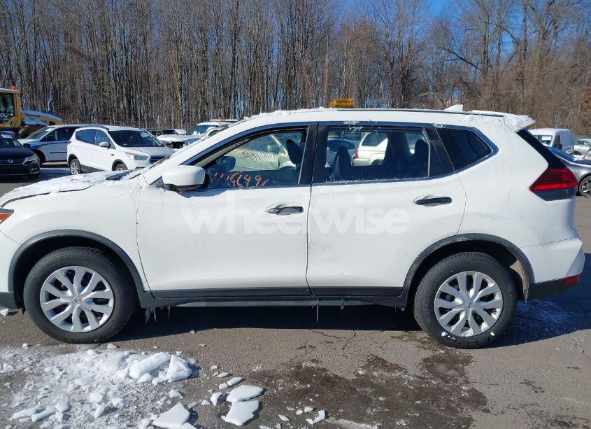 Photo 14 of 2017 Nissan Rogue S (VIN JN8AT2MV0HW006245)