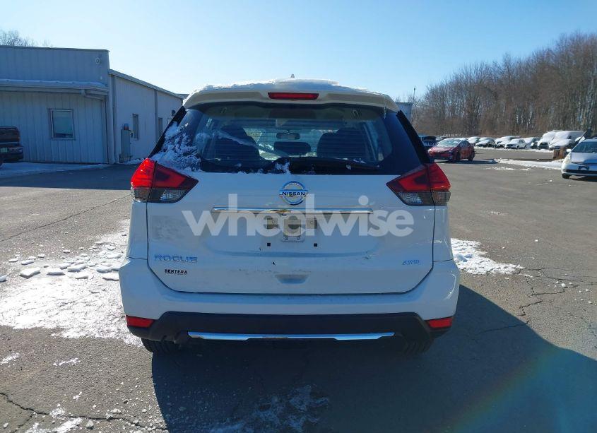 Photo 16 of 2017 Nissan Rogue S (VIN JN8AT2MV0HW006245)