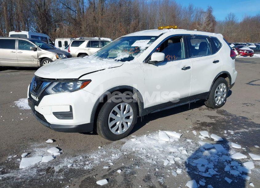 Photo 2 of 2017 Nissan Rogue S (VIN JN8AT2MV0HW006245)