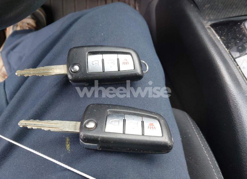 Photo 11 of 2017 Nissan Rogue S (VIN JN8AT2MV0HW007847)