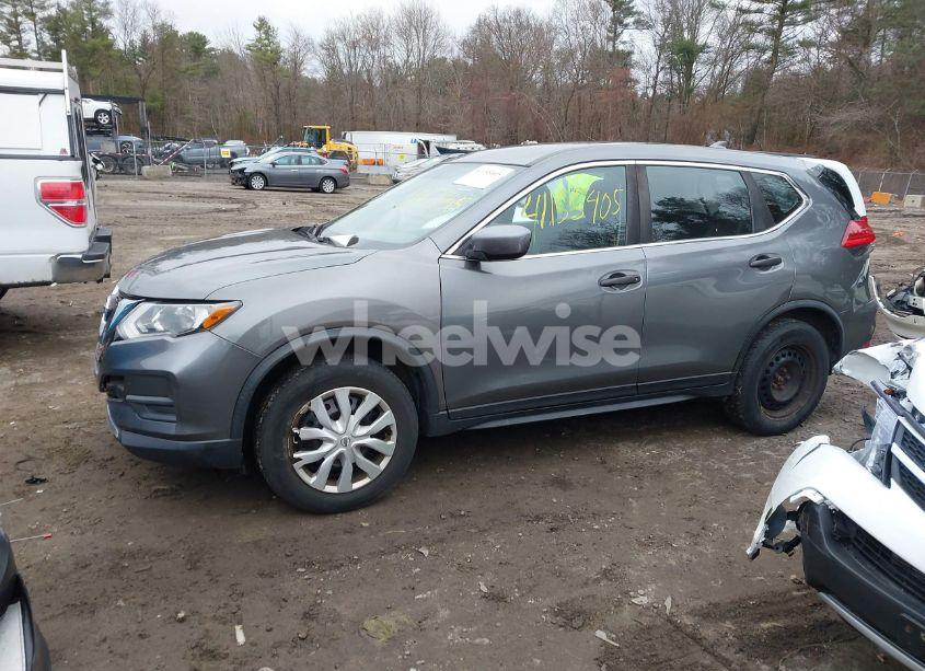 Photo 14 of 2017 Nissan Rogue S (VIN JN8AT2MV0HW007847)