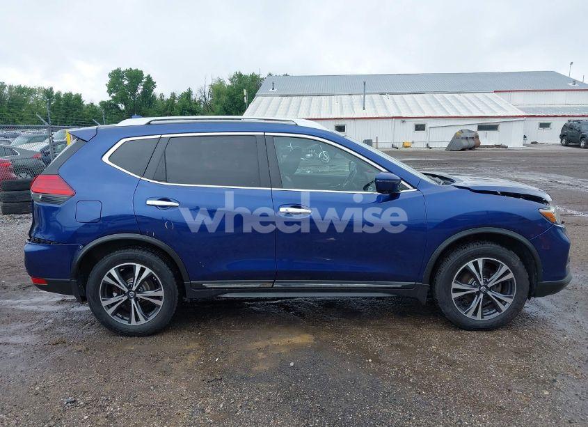 Photo 13 of 2017 Nissan Rogue SL (VIN JN8AT2MV0HW013566)