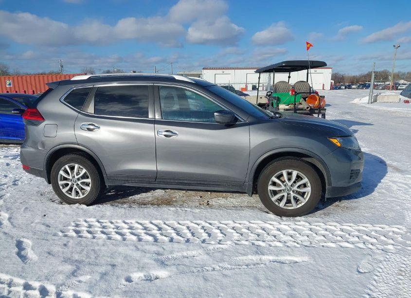 Photo 13 of 2017 Nissan Rogue SV (VIN JN8AT2MV0HW020047)