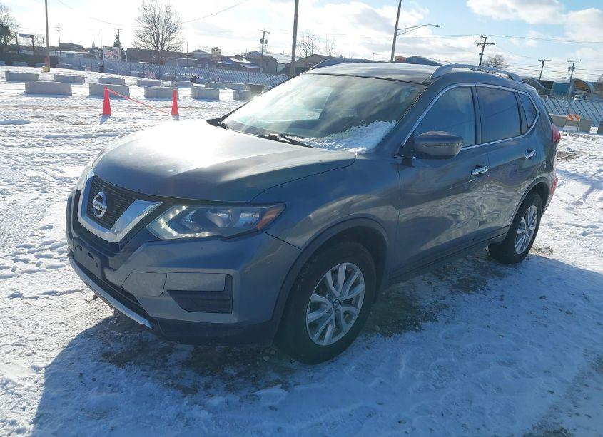Photo 2 of 2017 Nissan Rogue SV (VIN JN8AT2MV0HW020047)