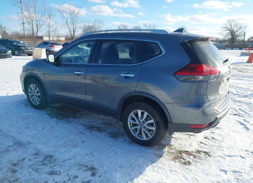 Photo 3 of 2017 Nissan Rogue SV (VIN JN8AT2MV0HW020047)