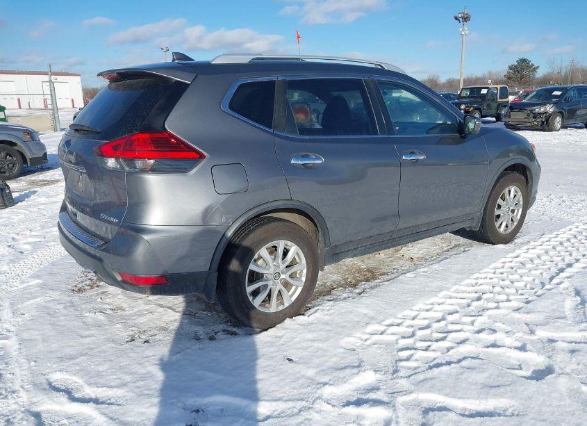 Photo 4 of 2017 Nissan Rogue SV (VIN JN8AT2MV0HW020047)