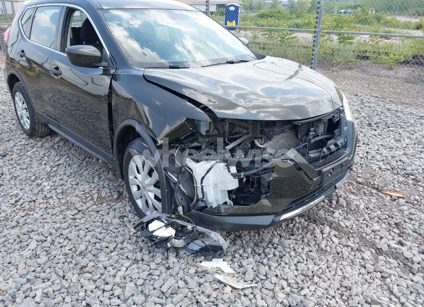 Photo 6 of 2017 Nissan Rogue S (VIN JN8AT2MV0HW025829)