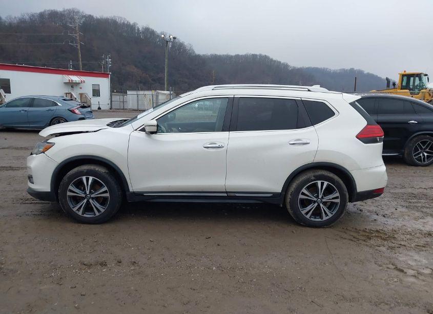 Photo 15 of 2017 Nissan Rogue SL (VIN JN8AT2MV0HW251000)