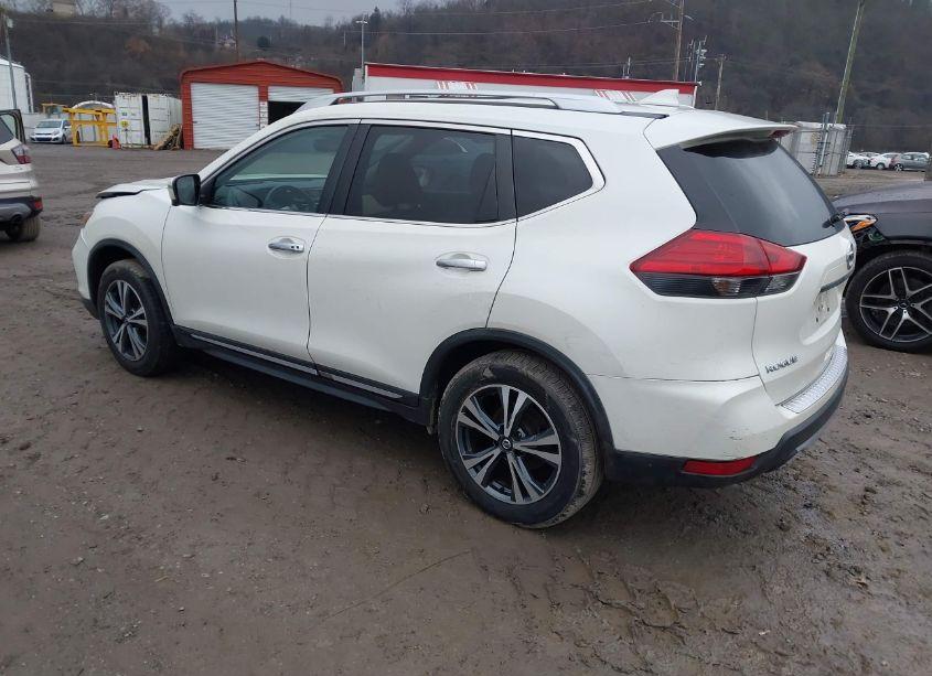 Photo 3 of 2017 Nissan Rogue SL (VIN JN8AT2MV0HW251000)