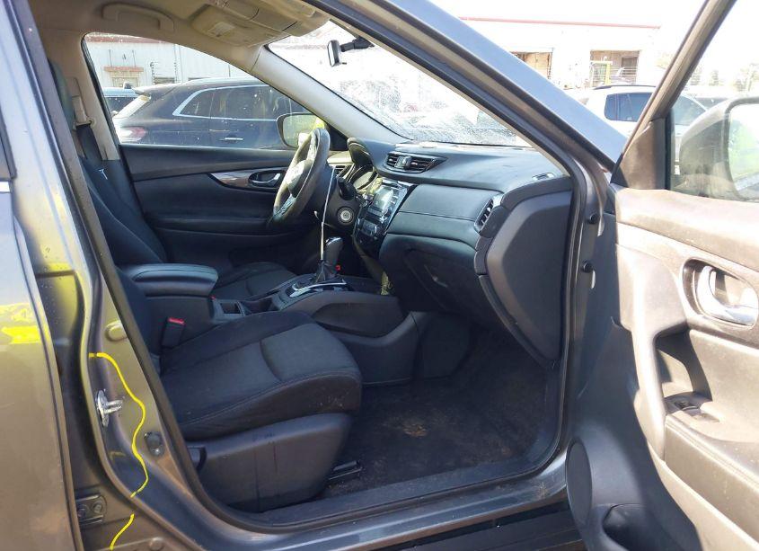 Photo 5 of 2017 Nissan Rogue S (VIN JN8AT2MV0HW253944)