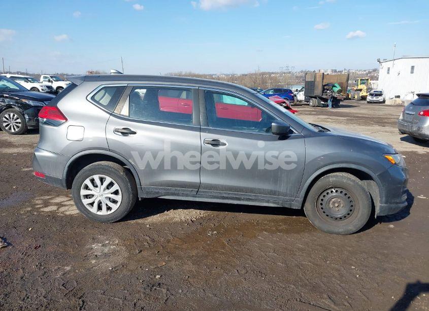 Photo 13 of 2017 Nissan Rogue S (VIN JN8AT2MV0HW262689)