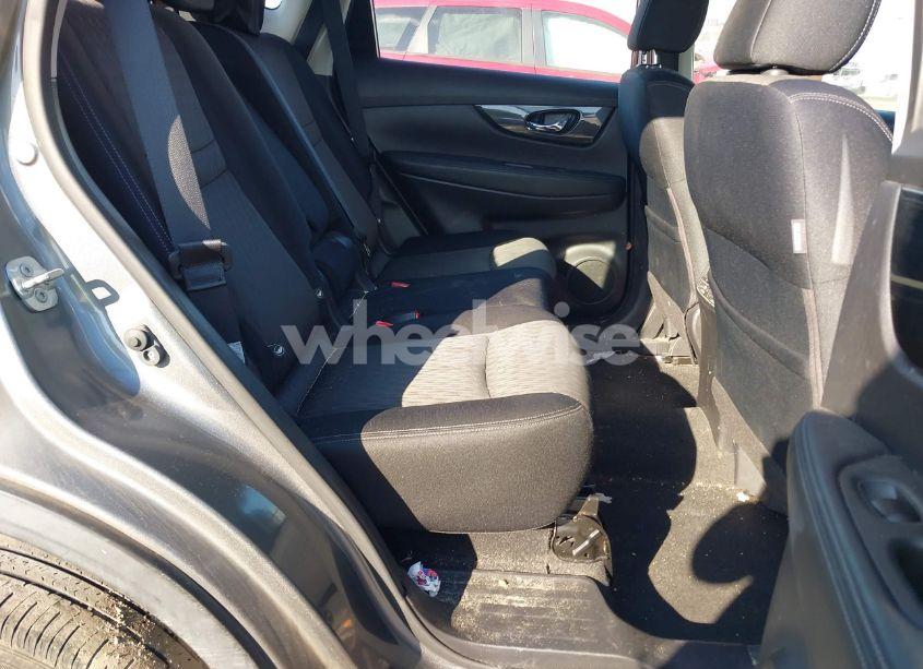 Photo 8 of 2017 Nissan Rogue S (VIN JN8AT2MV0HW262689)