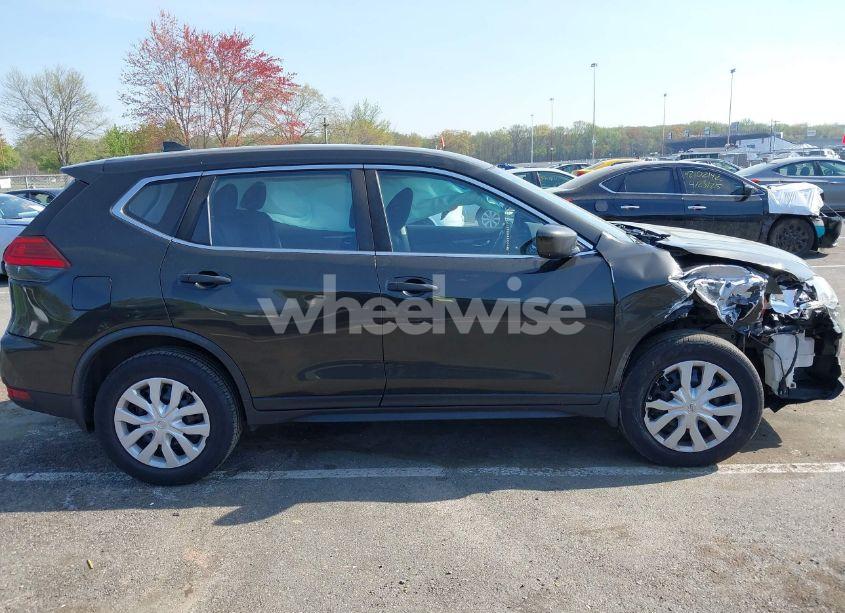 Photo 13 of 2017 Nissan Rogue S (VIN JN8AT2MV0HW264474)