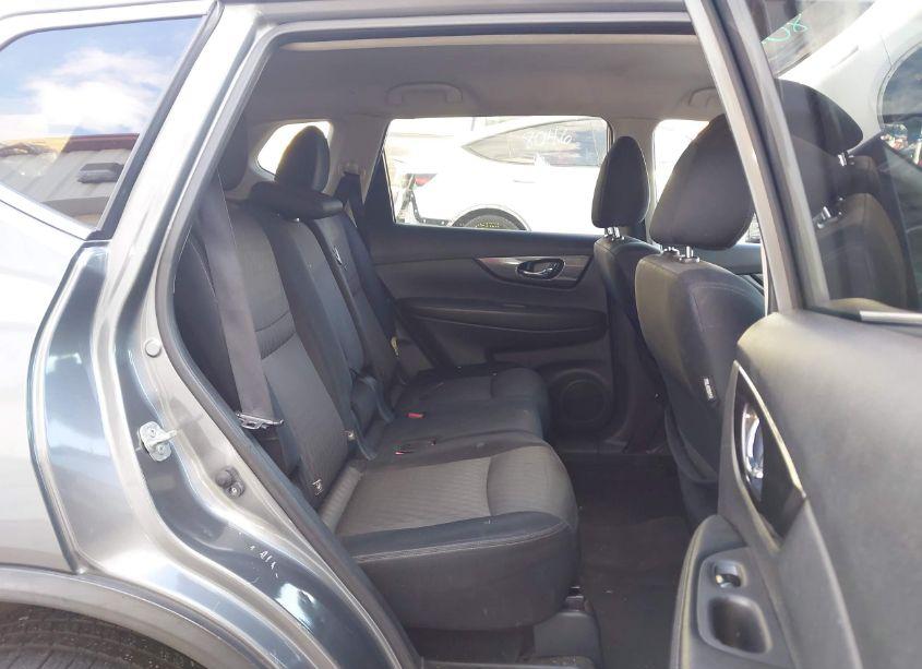 Photo 8 of 2017 Nissan Rogue SV (VIN JN8AT2MV0HW272980)