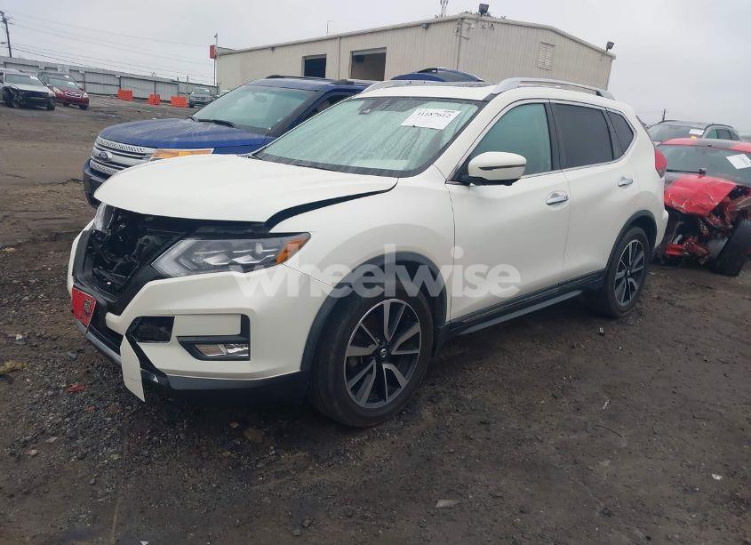 Photo 2 of 2017 Nissan Rogue SL (VIN JN8AT2MV0HW281615)