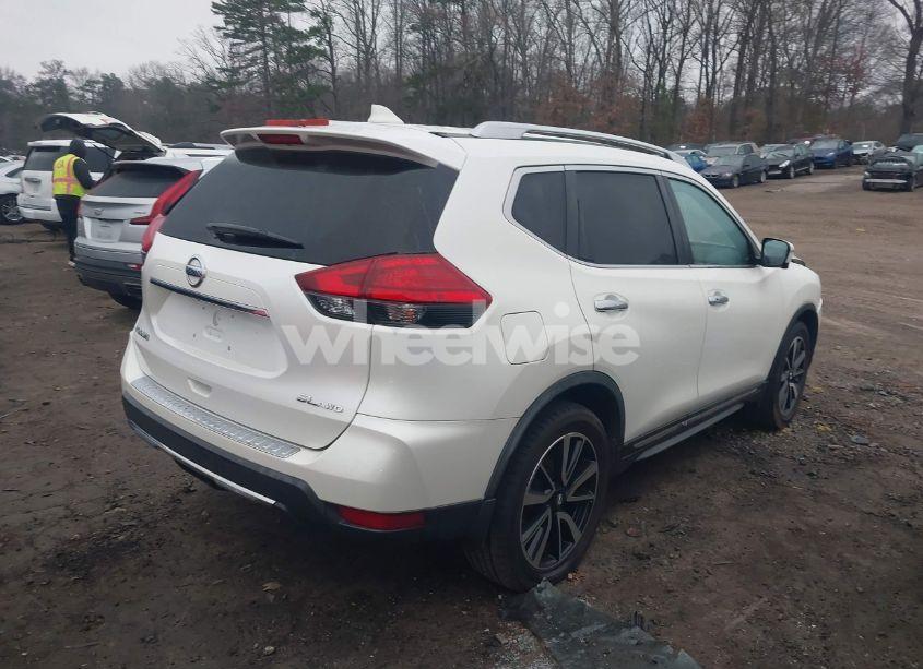 Photo 4 of 2017 Nissan Rogue SL (VIN JN8AT2MV0HW281615)