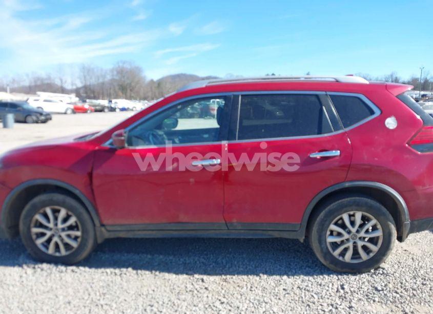 Photo 13 of 2017 Nissan Rogue SV (VIN JN8AT2MV0HW282389)