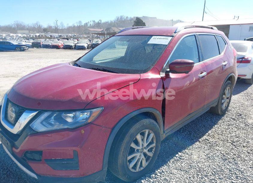 Photo 2 of 2017 Nissan Rogue SV (VIN JN8AT2MV0HW282389)