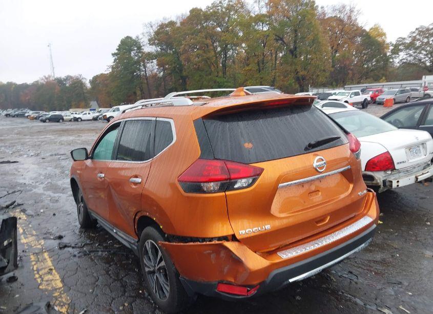 Photo 3 of 2018 Nissan Rogue SL (VIN JN8AT2MV0JW303411)