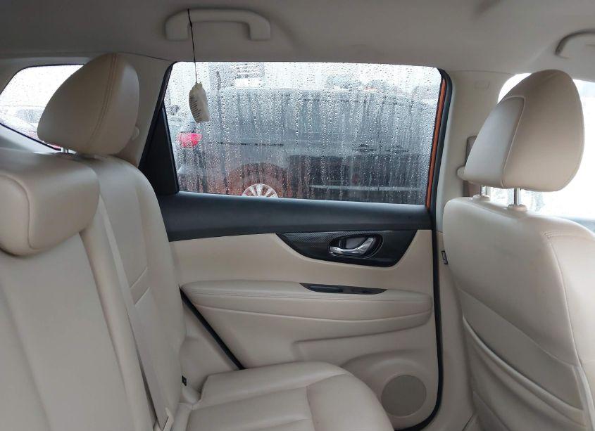 Photo 8 of 2018 Nissan Rogue SL (VIN JN8AT2MV0JW303411)