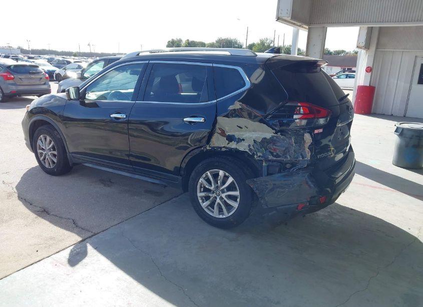 Photo 3 of 2018 Nissan Rogue SV (VIN JN8AT2MV0JW308446)