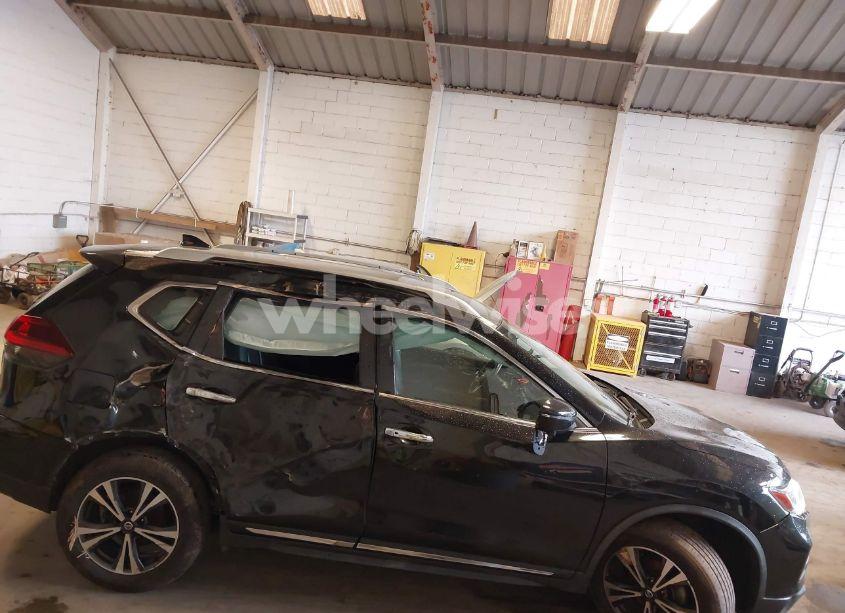 Photo 13 of 2018 Nissan Rogue SL (VIN JN8AT2MV0JW309595)