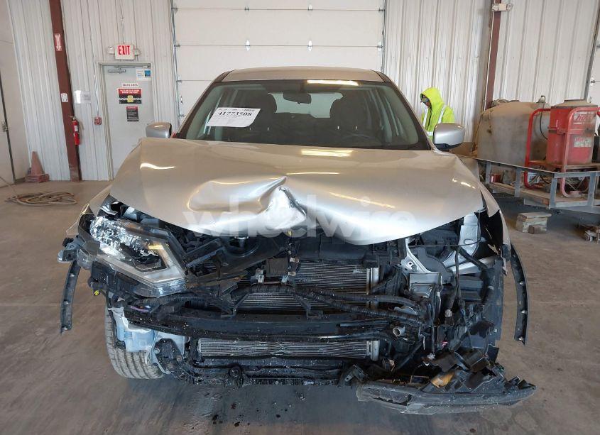 Photo 12 of 2018 Nissan Rogue S (VIN JN8AT2MV0JW312576)