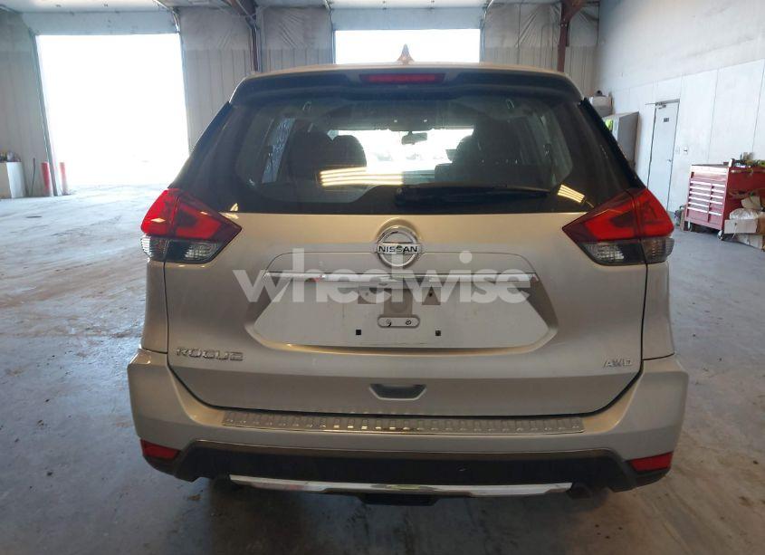 Photo 16 of 2018 Nissan Rogue S (VIN JN8AT2MV0JW312576)