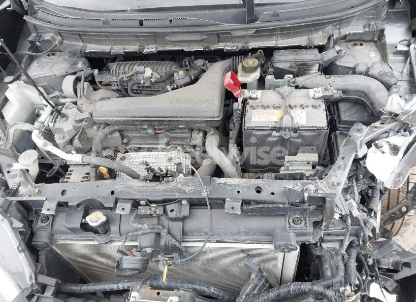 Photo 10 of 2018 Nissan Rogue S (VIN JN8AT2MV0JW328017)