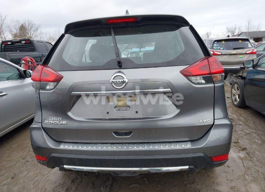 Photo 16 of 2018 Nissan Rogue S (VIN JN8AT2MV0JW328017)