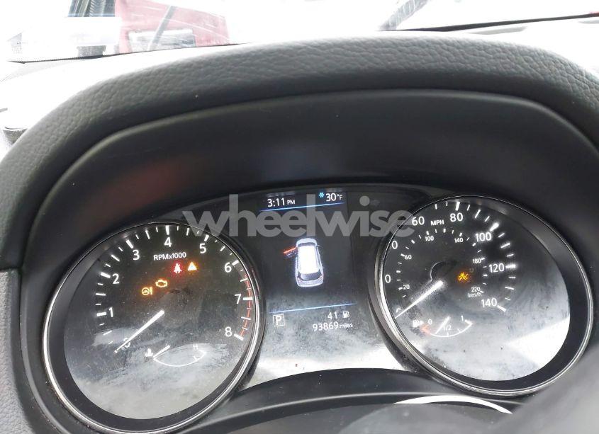 Photo 7 of 2018 Nissan Rogue S (VIN JN8AT2MV0JW328017)