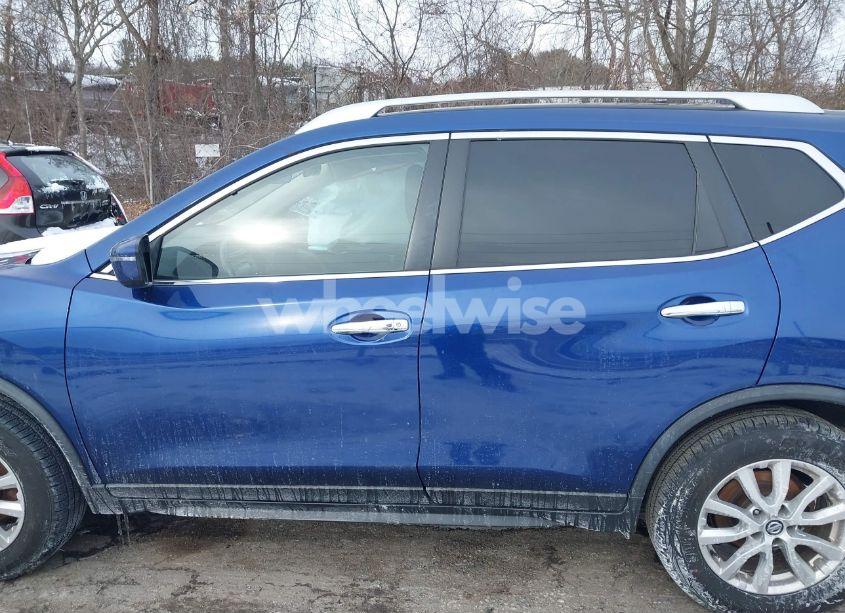Photo 14 of 2019 Nissan Rogue SV (VIN JN8AT2MV0KW370897)