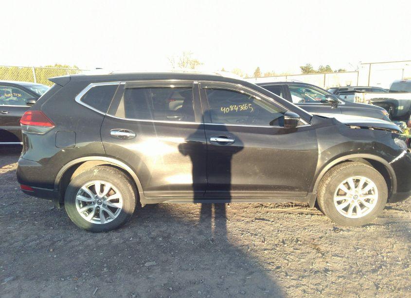 Photo 13 of 2019 Nissan Rogue SV (VIN JN8AT2MV0KW373038)