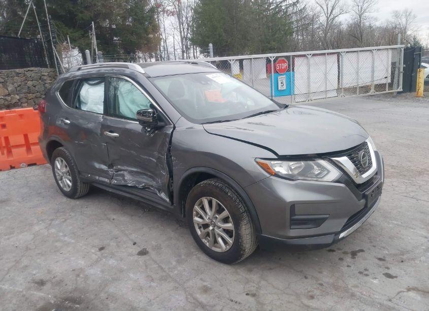 2019 Nissan Rogue SV (VIN JN8AT2MV0KW382449) main photo