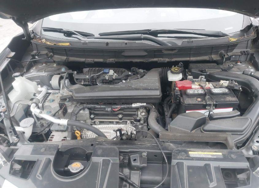 Photo 10 of 2019 Nissan Rogue SV (VIN JN8AT2MV0KW382449)