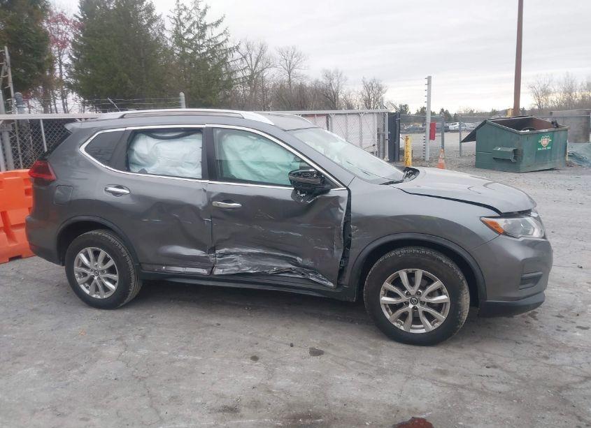 Photo 13 of 2019 Nissan Rogue SV (VIN JN8AT2MV0KW382449)