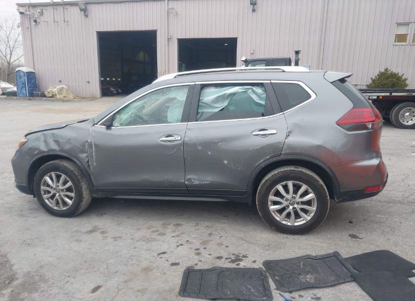 Photo 14 of 2019 Nissan Rogue SV (VIN JN8AT2MV0KW382449)