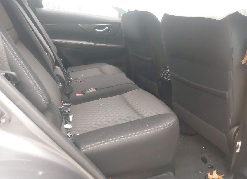 Photo 8 of 2019 Nissan Rogue SV (VIN JN8AT2MV0KW382449)