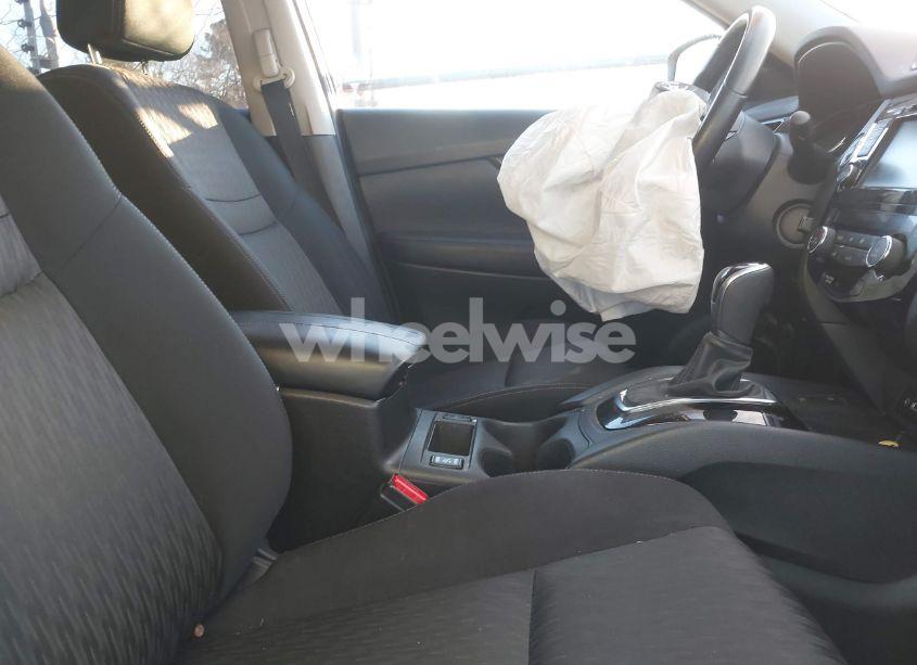 Photo 5 of 2020 Nissan Rogue SV INTELLIGENT AWD (VIN JN8AT2MV0LW123588)