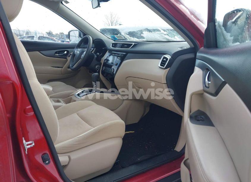 Photo 5 of 2016 Nissan Rogue S (VIN JN8AT2MV1GW135755)