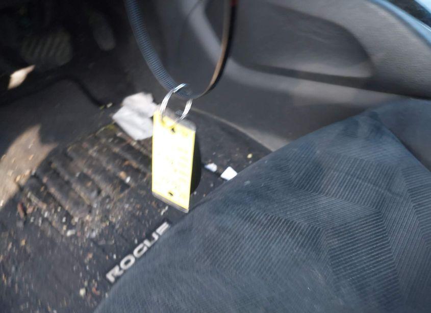 Photo 11 of 2016 Nissan Rogue SV (VIN JN8AT2MV1GW143175)