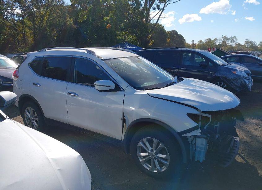 Photo 13 of 2016 Nissan Rogue SV (VIN JN8AT2MV1GW143175)