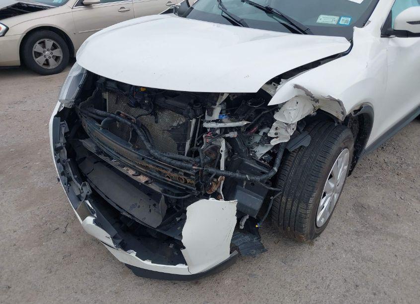 Photo 6 of 2017 Nissan Rogue S (VIN JN8AT2MV1HW011034)