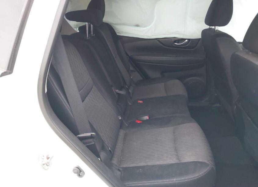 Photo 8 of 2017 Nissan Rogue S (VIN JN8AT2MV1HW011034)