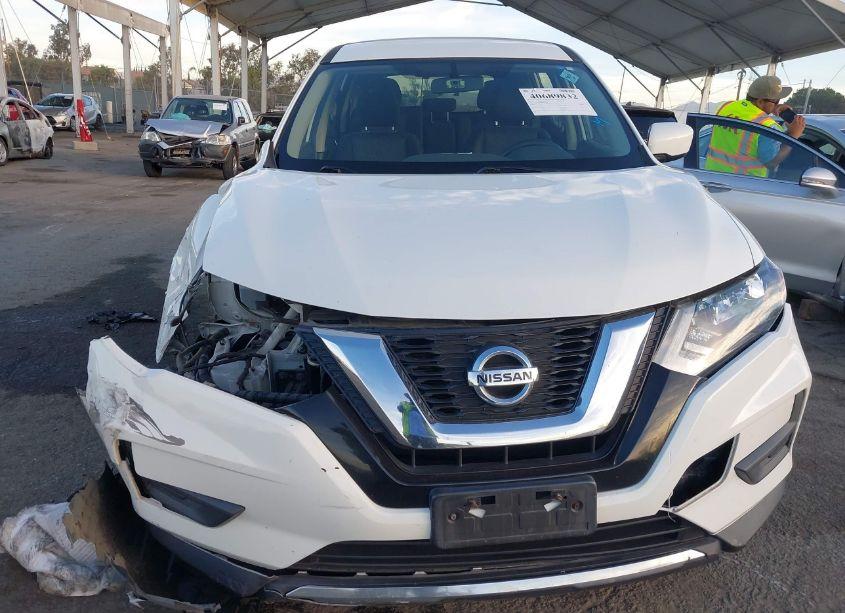 Photo 13 of 2017 Nissan Rogue S (VIN JN8AT2MV1HW012748)