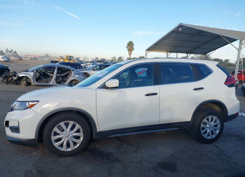 Photo 15 of 2017 Nissan Rogue S (VIN JN8AT2MV1HW012748)