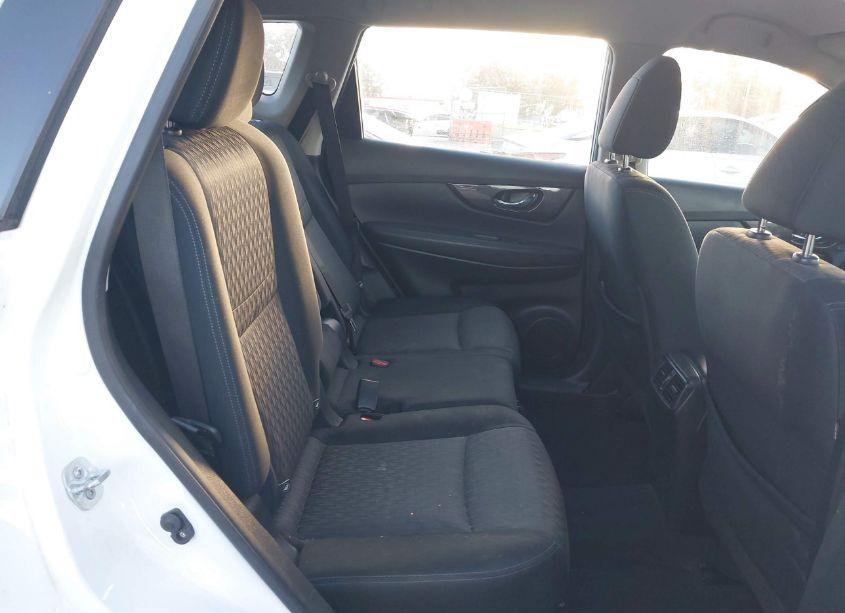 Photo 8 of 2017 Nissan Rogue S (VIN JN8AT2MV1HW012748)