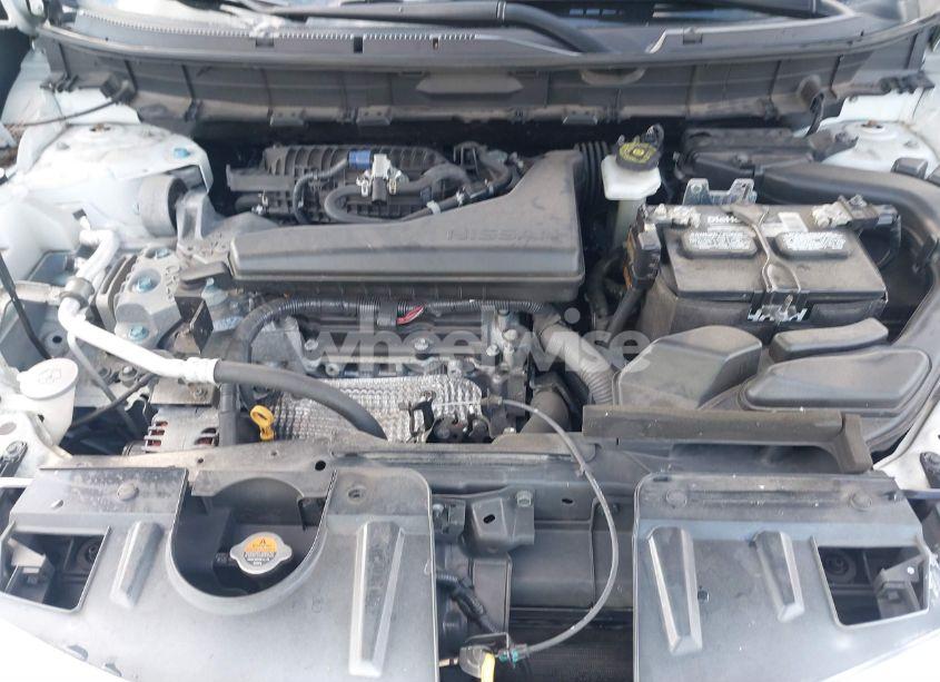 Photo 10 of 2017 Nissan Rogue S (VIN JN8AT2MV1HW014435)