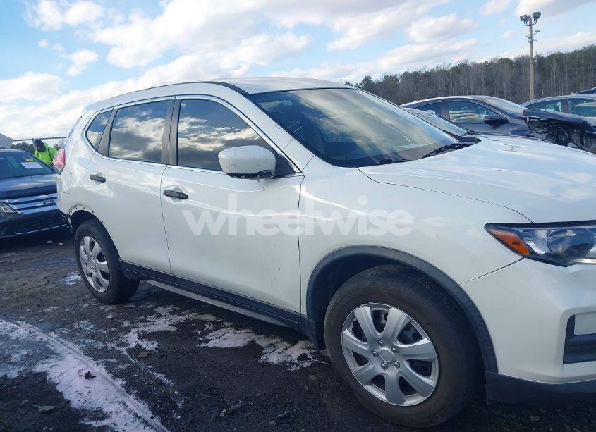 Photo 14 of 2017 Nissan Rogue S (VIN JN8AT2MV1HW014435)